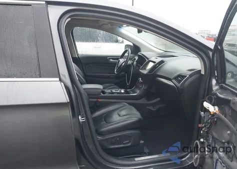 2020 Ford Edge Titanium z USA, uszkodzony, nr VIN 2FMPK3K90LBA72093